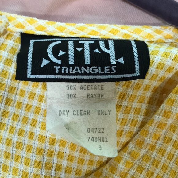 Vintage 90s Yellow Gingham Daisy Mini short sleeve Sundress - Picture 4 of 8